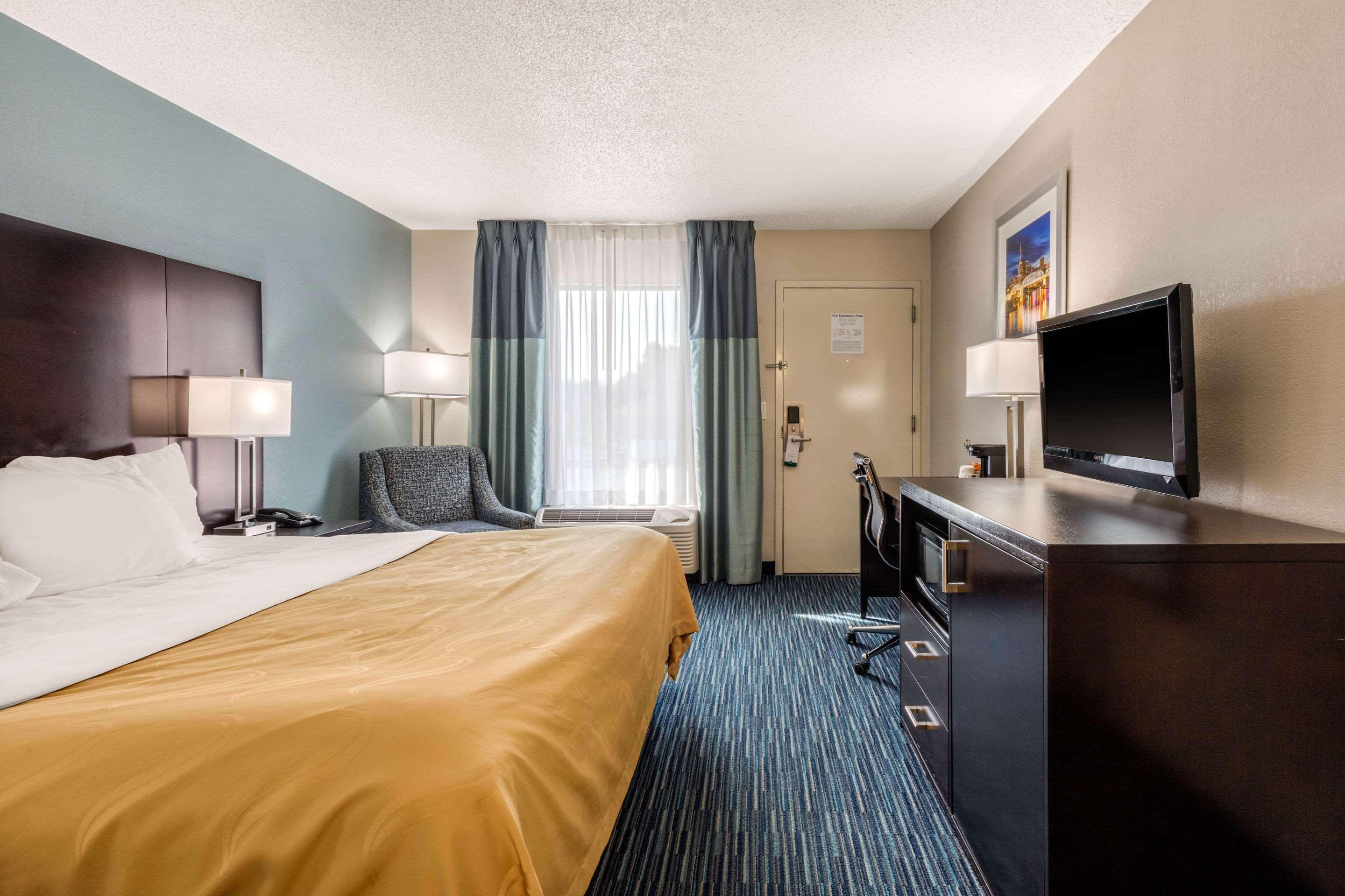 Quality Inn Gordonsville Экстерьер фото