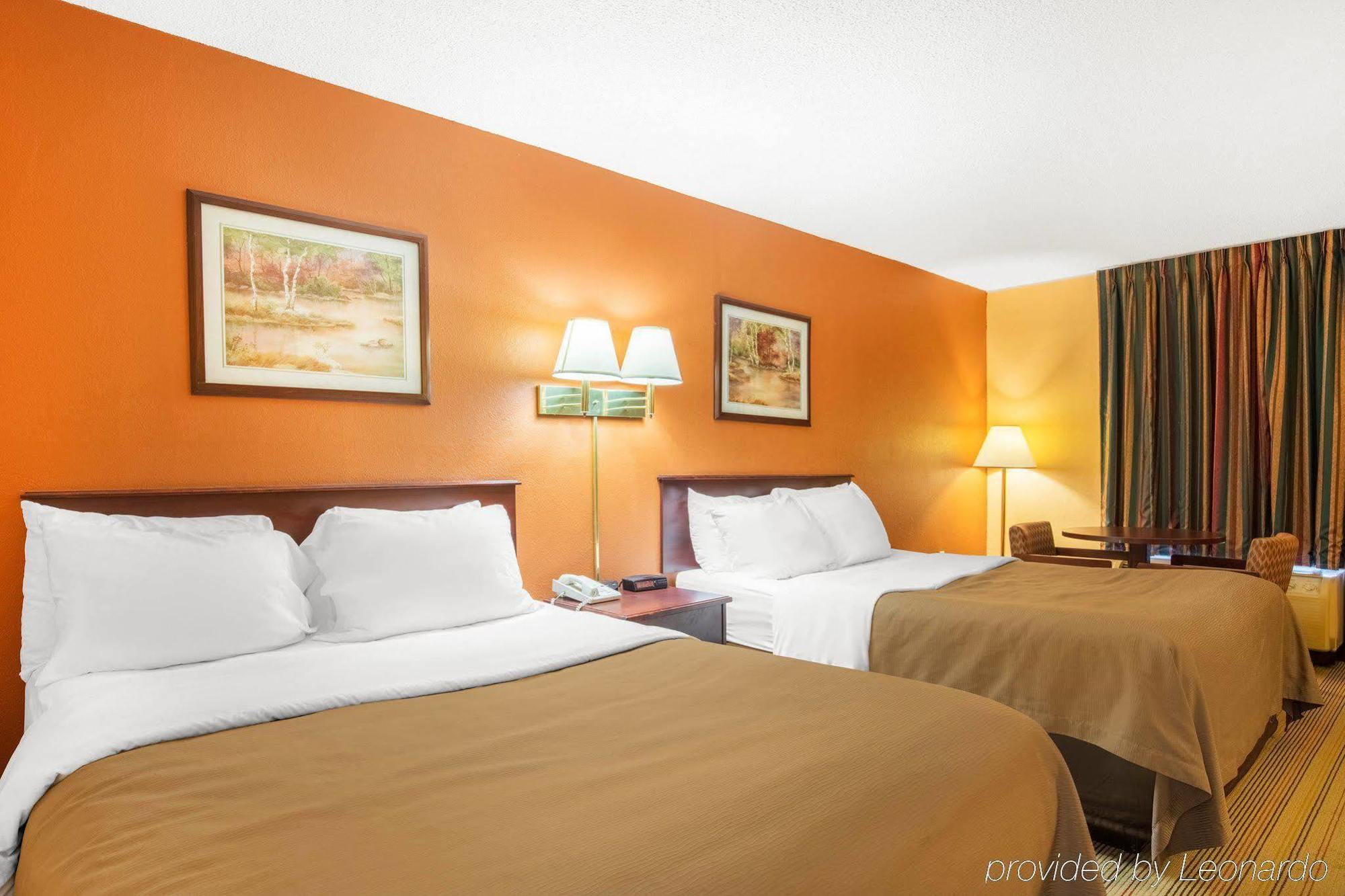 Quality Inn Gordonsville Экстерьер фото